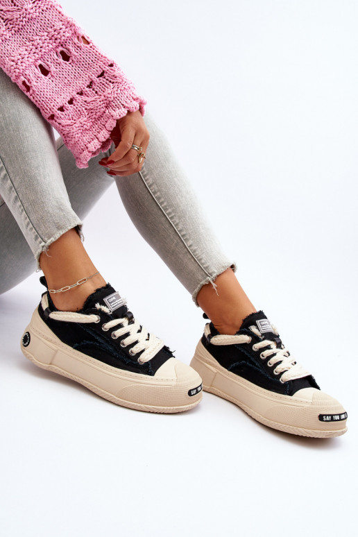 Féminin Chaussures modèle baskets GOE NN2N4061 couleur noire