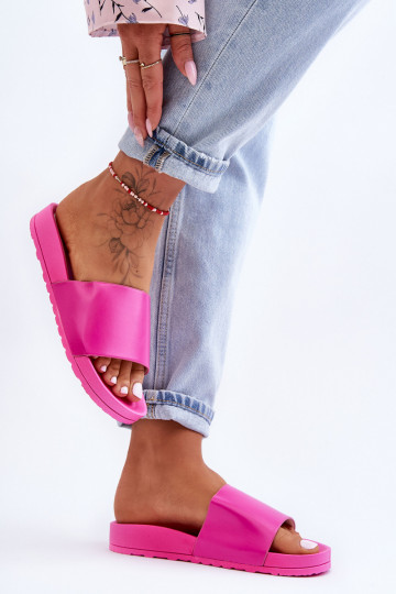 Het klassieke model Dames Slippers roze Rolien 2