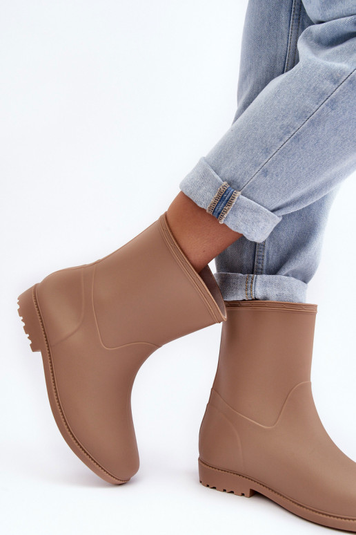 Modèle classique Féminin Un modèle convaincant Bottes en caoutchouc beige Solihia