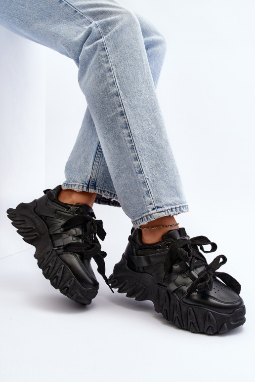 Chaussures modèle baskets Féminin avec des semelles massives à la mode couleur noire Ellerai