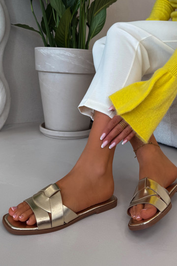 Chaussons Appartement pour femmes avec des bandes couleur dorée Il fautrissae 2