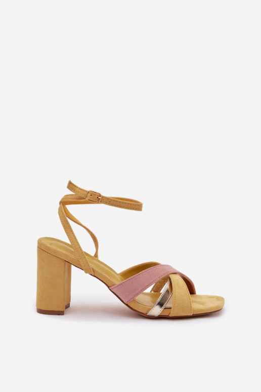 Damen-Sandalen mit hohen Absätzen mit Streifen aus Öko-INildlederoZue gelbe Farbe Karilora