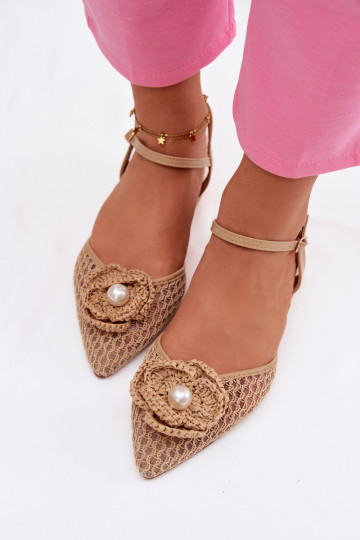 Dames sandalen Op Klok Met sierlijk Detalem beige Vionessa