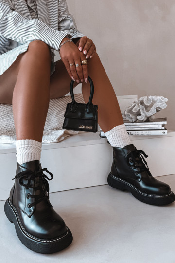 réchauffer Bottes pour femmes avec une plateforme avec des lacets couleur noire Harmine
