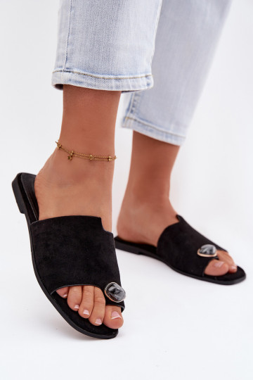 Dames lage slippers met luxe details van kunstsuède, zwarte kleur, Selavine 2