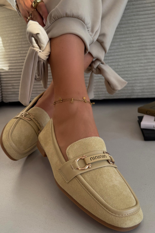 Mocassins pour femmes avec des éléments décoratifs de couleur jaune Evelora