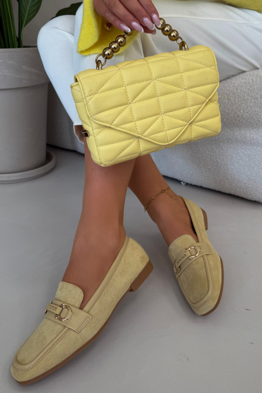 Mocassins pour femmes avec des éléments décoratifs de couleur jaune Evelora