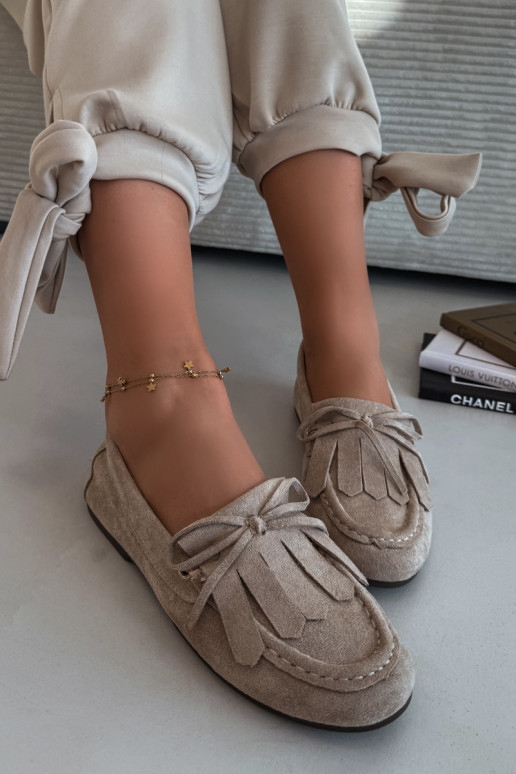 Sandfarbene Glorina Damen Mokassins mit stilvollen Details und Quasten