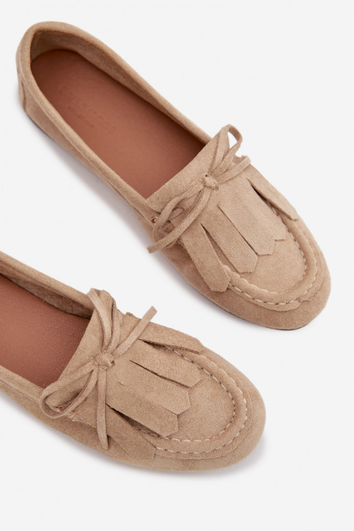 Mocassins pour femmes Glorina couleur sable avec des détails stylés et des franges