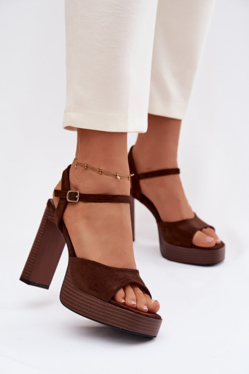 Sandales à talons hauts et plateforme en suédine chocolat Gralisse 2