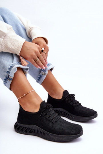 Féminin Un modèle convaincant  Chaussures modèle baskets couleur noire Venett