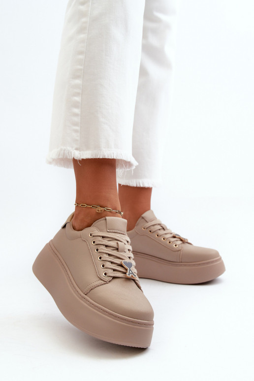 Féminin Peau Chaussures modèle baskets avec une plateforme beige Vinceza 66700