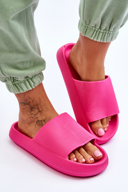 Modieuze slippers van schuim op een enorm platform roze Linnea