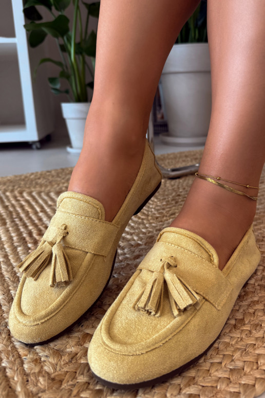 Mocassins féminins avec des franges couleur jaune