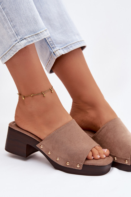 Damespantoffels Op Klok Ze gouden kleurmi Studs beige Davessa