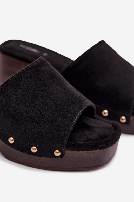 Pantoufles pour femmes Klocke Ze couleur doréemi Goujons couleur noire Davessa