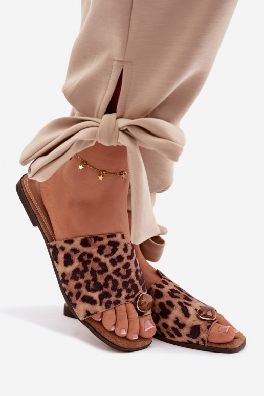 Chaussons Appartement pour femmes Avec des décorations Detalem en daim écologiqueoÀe avec des motifs en fourrure de léopard Sela