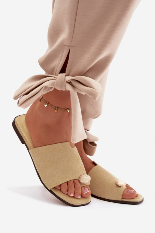 Chaussons Appartement pour femmes Avec des décorations Detalem en daim écologiqueoÀe couleur jaune Selavine