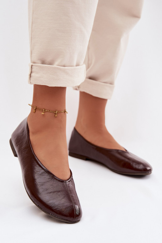 Gelakte ballerinas van ecoleer CzekoladoIne Selanora