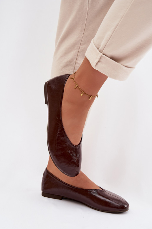 Ballerines laquées en cuir écologique CzekoladoÀe Selanora