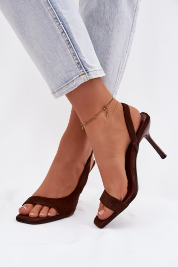 Dames sandalen met dunne hakkenvan eco-suèdeu CzekoladoIne Calvoria 2