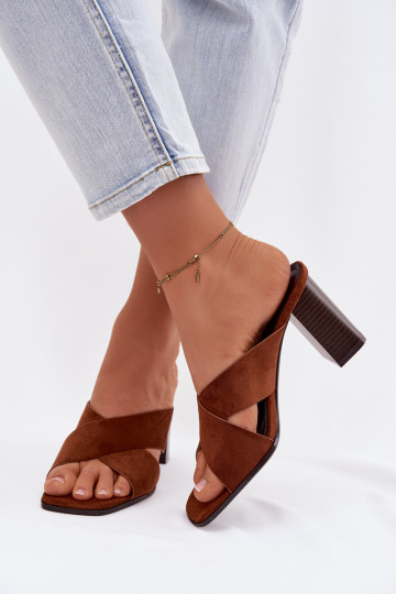 Denessa Damen Slipper mit Absatz in Braun 2