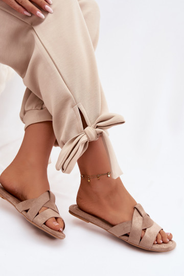 Vlakke dames slippers met bandjes in zandkleur Pavelle