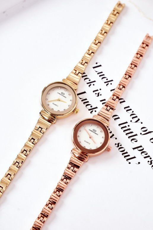 Montre femme Sur le bracelet Giorgio&Dario couleur or rose