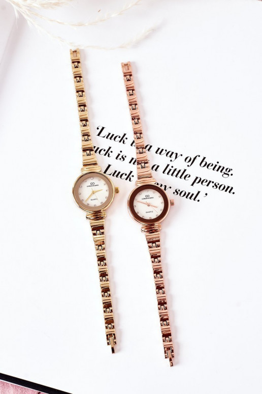 Montre femme Sur le bracelet Giorgio&Dario couleur or rose