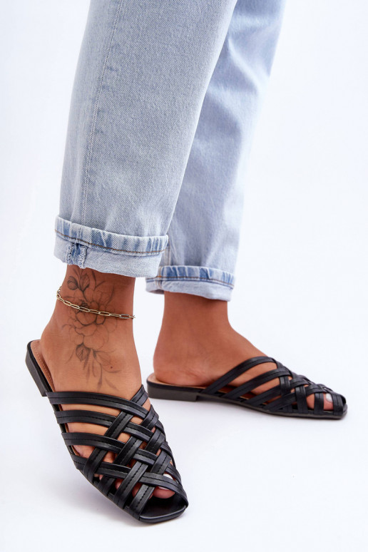 Peau Féminin Chaussons avec des bandes couleur noire Doralia