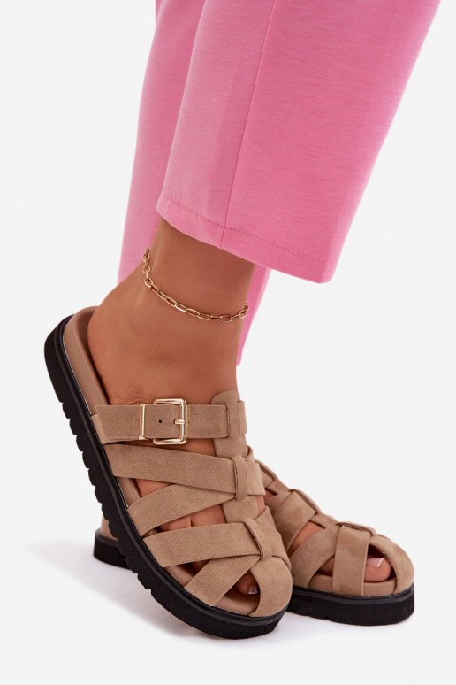 Dames slippers met bandjes en gouden gespen in zandkleur Roselisse