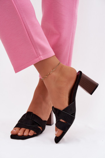 Pantoufles pour femmes avec talons et bandes en daim, couleur noire, Corivelle 2