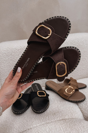 Dames slippers met brede hakjes en gouden gespen in chocoladekleur Selivelle 2