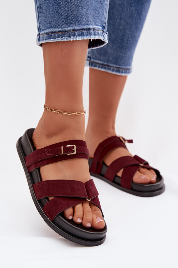Chaussons pour femmes avec lanières et boucles dorées, couleur bordeaux Selorina 2