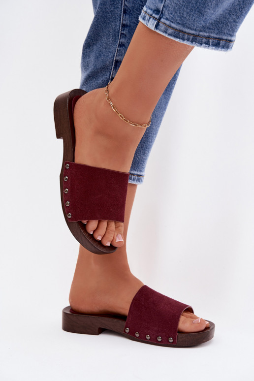 Damespantoffels met klinknagels met brede hakken bordeaux Amelvessa