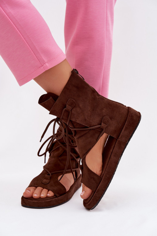 Sandales pour femmes en daim écologiqueoÀe avec une botte I DANSiązaniem CzekoladoÀe Ferlisse