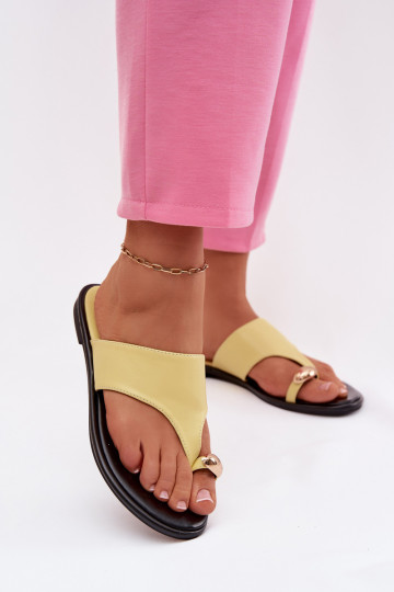 Slippers Dames plat Eko Leer Ze gouden kleurm Detalem geel Lavessa 2