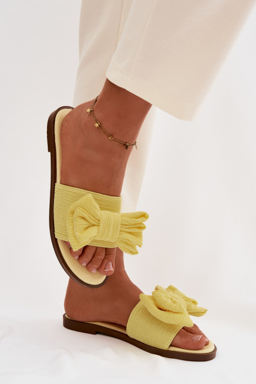 Chaussons pour femmes avec larges talons et nœuds couleur jaune Amivelle