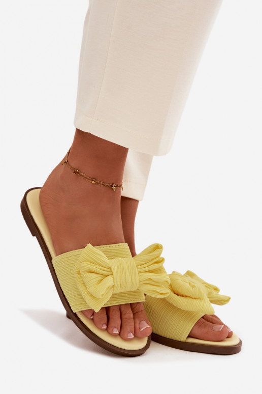 Chaussons pour femmes avec larges talons et nœuds couleur jaune Amivelle