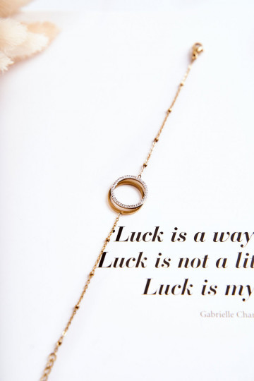 Féminin Élégant Un bracelet avec de beaux détails Et des zircons couleur dorée