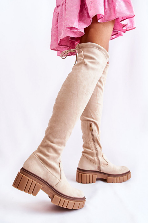 en daim Féminin bottes au-dessus du genou couleur ivoire Cheera