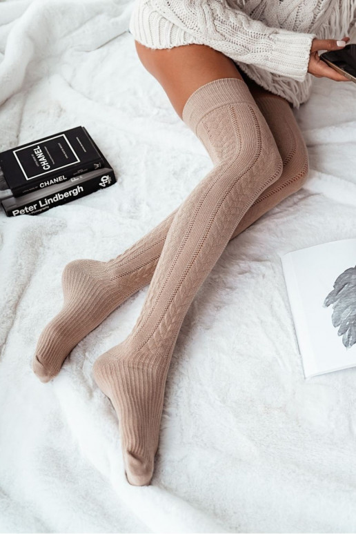 ZakolanóÀki Féminin avec des éléments ajourés DANSarkocz beige