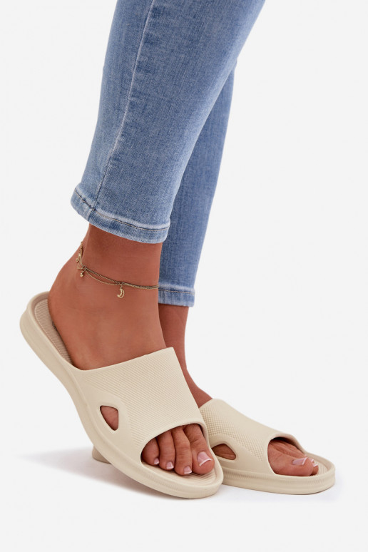 Modèle classique Pantoufles pour femmes beige Juniria