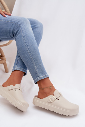 Pantoufles légères Pantoufles pour femmes avec des sangles I avec boucles beige Larinie