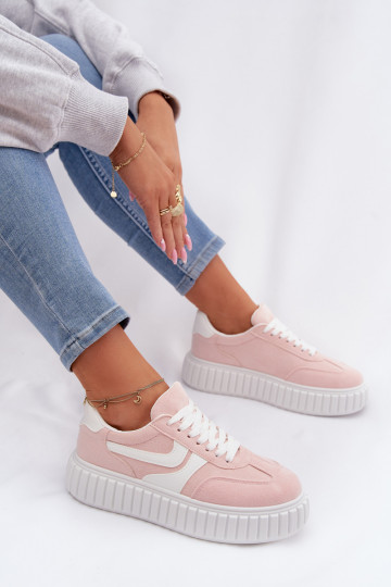 Chaussures modèle baskets Féminin avec une plateformeen daim écologiqueu couleur rose Cadrina