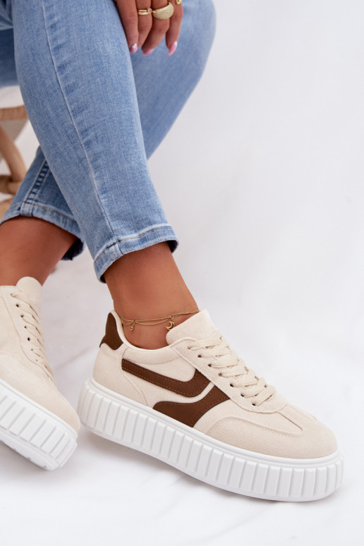 Chaussures modèle baskets Féminin avec une plateformeen daim écologiqueu beige Cadrina
