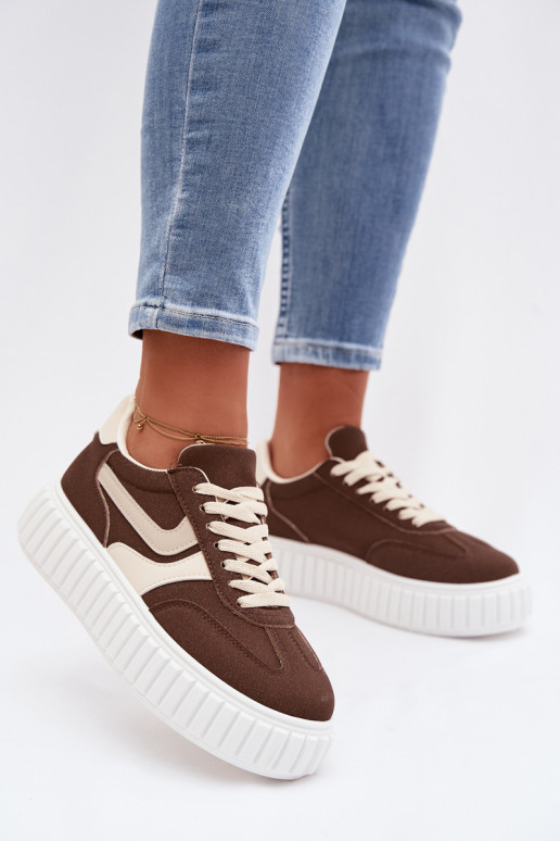Sneakers Stilvollllschuhe Feminin mit einer Plattformaus Öko-INildlederu braune Farbe Cadrina