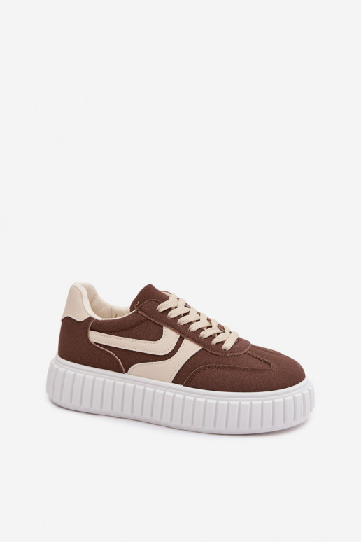 Chaussures modèle baskets Féminin avec une plateformeen daim écologiqueu marron Cadrina