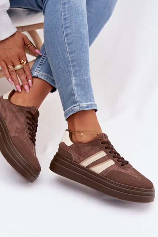 Chaussures modèle baskets Féminin avec une plateforme marron Galleria