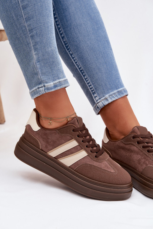 Chaussures modèle baskets Féminin avec une plateforme marron Galleria
